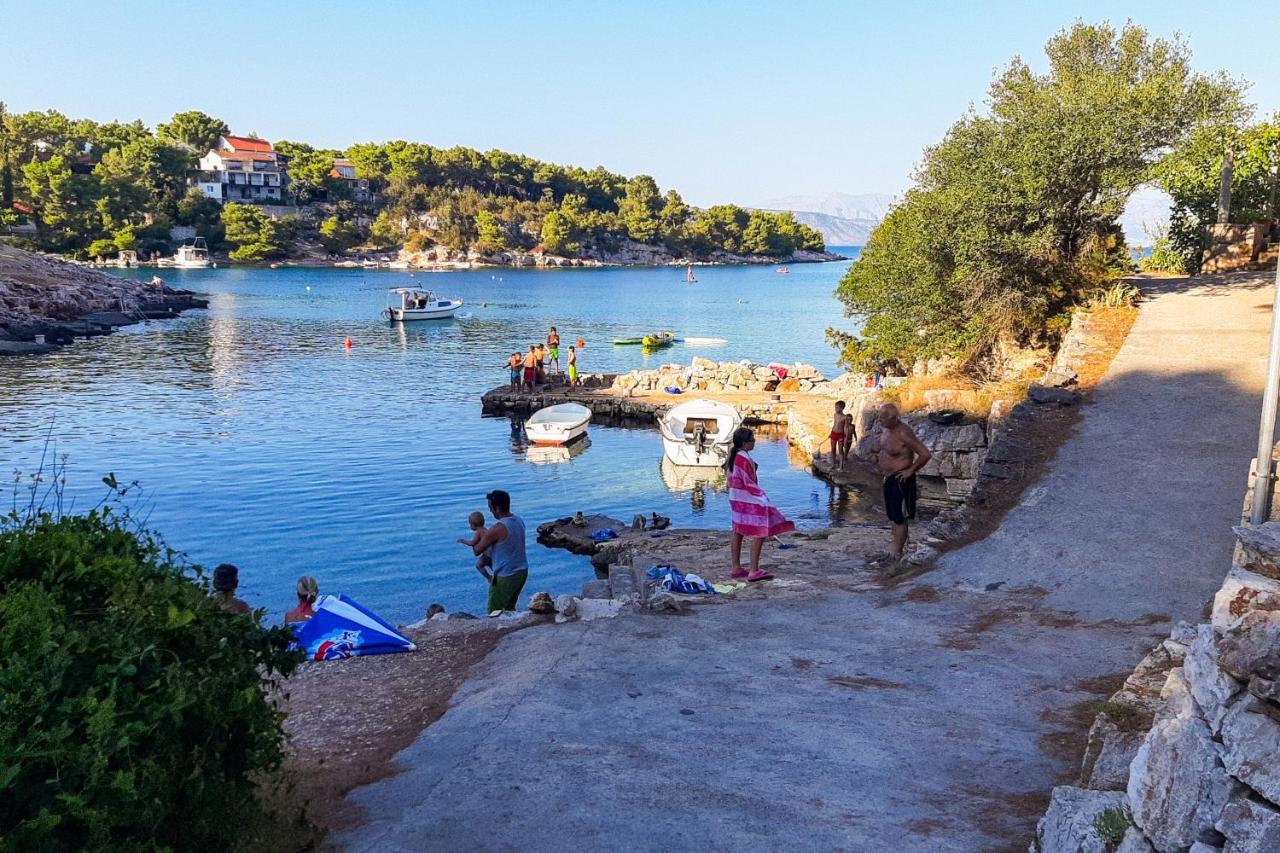 Apartments By The Sea Basina, Hvar - 542 Vrbanj 外观 照片