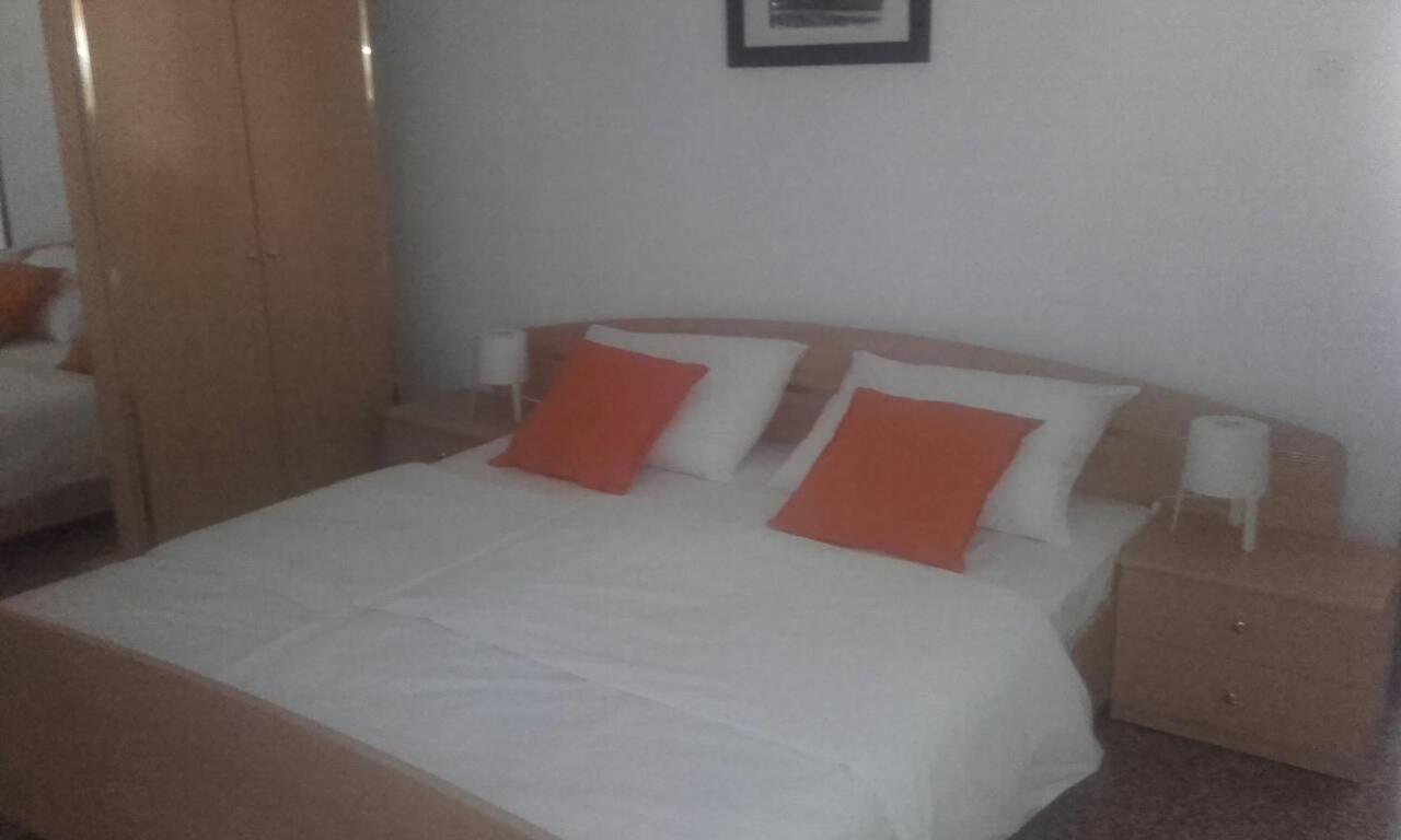 Apartments By The Sea Basina, Hvar - 542 Vrbanj 外观 照片